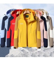 کاپشن تک پوش جک ولفسکین مدل 1818