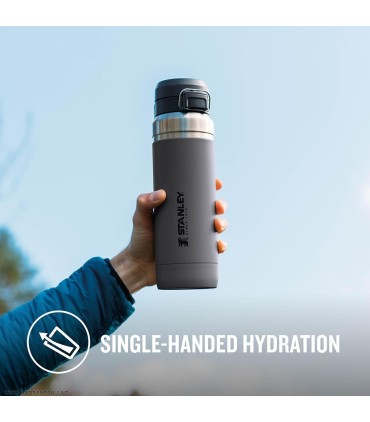 بطری استنلی 700ml مدل The Quick-Flip WaterBottle