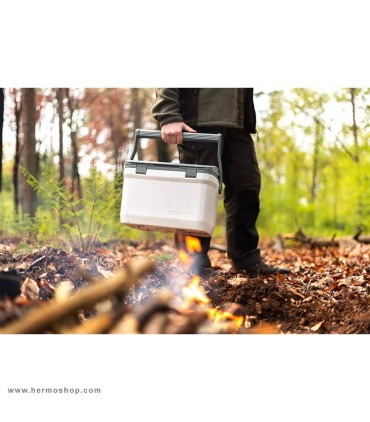 کول باکس استنلی 6.6L مدل The Easy-Carry Outdoor Cooler
