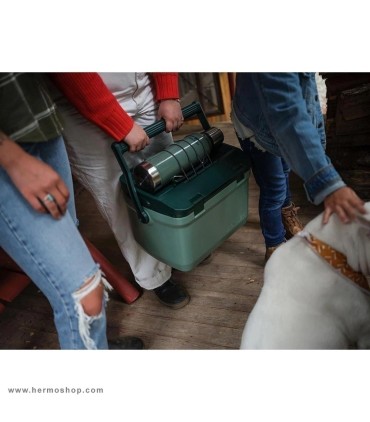 کول باکس استنلی 6.6L مدل The Easy-Carry Outdoor Cooler